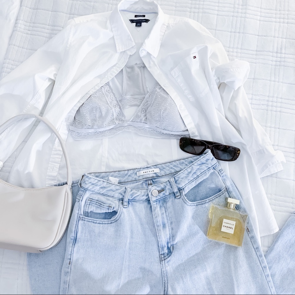 Light Blue Pacsun Mom Jeans